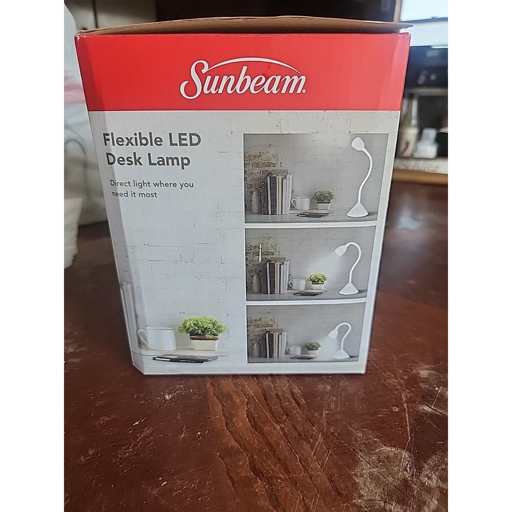 Desk Lamp LED Flexible White Sunbeam 3.5 Watts 300 Lumens - Picture 2 of 4